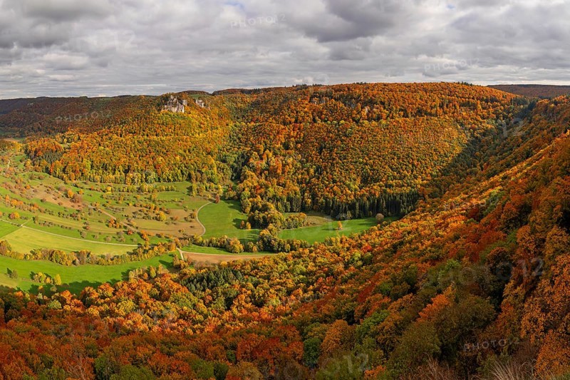 Indian summer on the Swabian Jura in the Nenninger Valley with the ruins of Reussenstein Castle