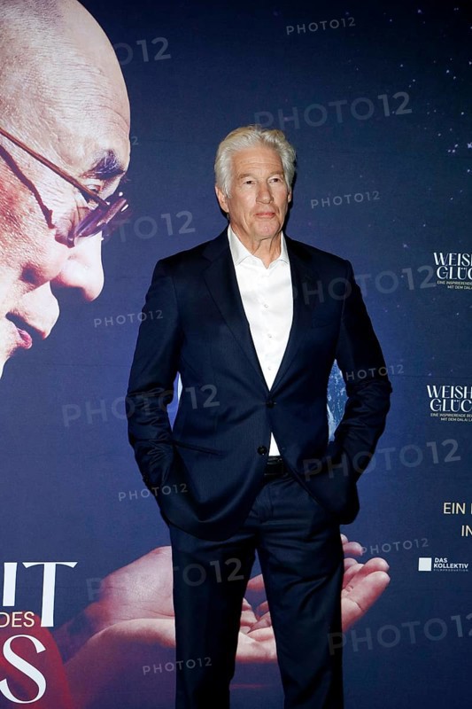 Richard Gere during a photocall in front of the presentation of the documentary about the life of the Dalai Llama, WISDOM OF HAPPINESS of which he is executive producer, at the Kulturbrauerei in Berlin on 24.10.2025