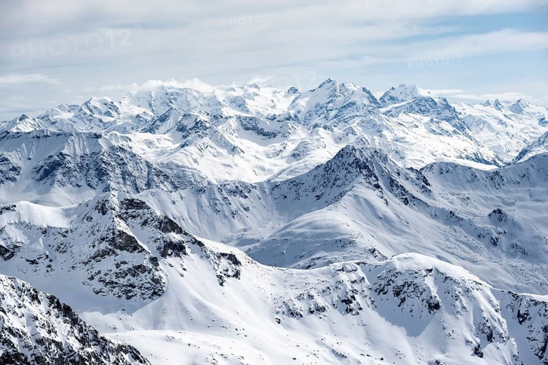 View of mountain panorama, mountain landscape in winter, Albula Alps, Rhaetian Alps, Graubünden, Switzerland