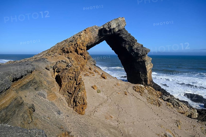Arch rock, 55 metre high limestone arch, restricted diamond area, near Lüderitz, Karas region, Namibia