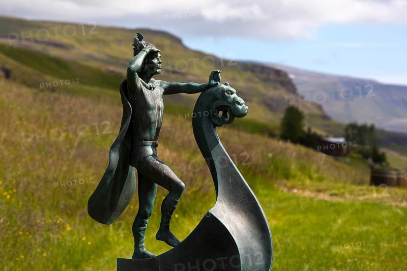Statue of Leifur Eiríksson, the discoverer of America, who was born here, Eiríksstadir Museum, Haukadlur, West Iceland, Iceland