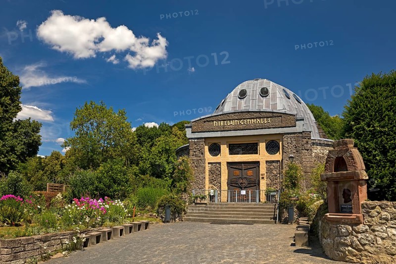 Nibelungenhalle, domed building based on an idea by Hermann Hendrich, Königswinter, North Rhine-Westphalia, Germany