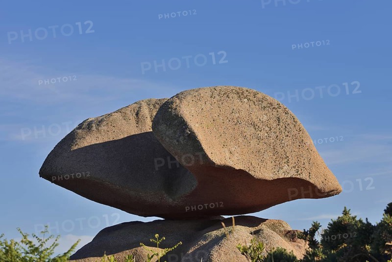 Granite rocks on the coast, Cote de Granit Rose near Ploumanac'h, Cotes-d'Armor, Brittany, France