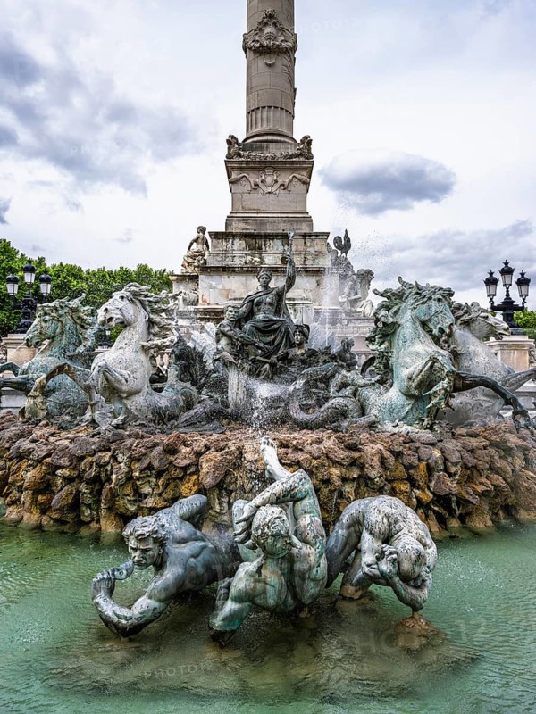 Fontaine du Char du Triomphe de la Concorde, Place des Quinconces, Bordeaux, Gironde, Nouvelle-Aquitaine, France