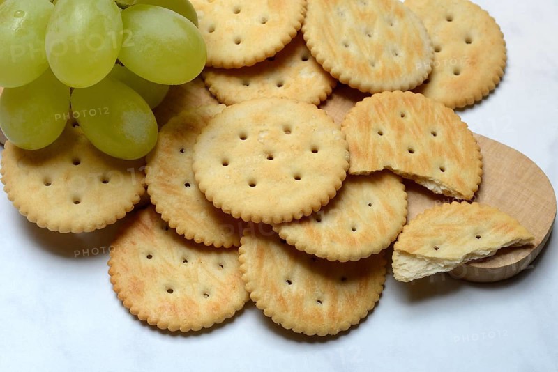 Crackers, crackers with grapes