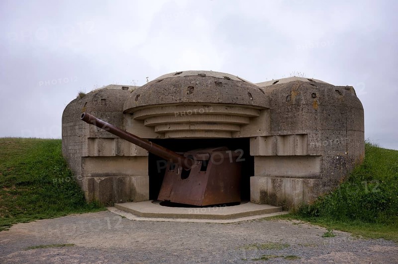 German Krupp 15 cm cannon, gun, in the bunker of the Le Chaos battery, gun battery, Atlantic Wall, Second World War, D-Day, Operation Overlord, Longues-sur-Mer, Normandy, Calvados, France