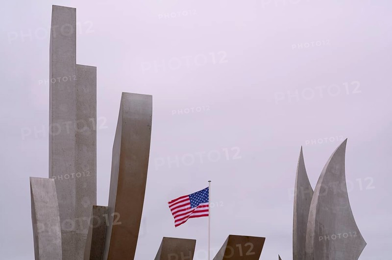 Operation Overlord, US flag, flag of the USA over Les Braves, monument of Anilore Banon, polynational memorial to the Second World War, Omaha Beach, D-Day, Operation Overlord, Saint-Laurent-sur-Mer near Colleville-sur-Mer, Normandy, Calvados, France