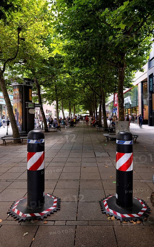 Automatic, electrically retractable bollards to protect against terrorist attacks, pedestrian zone, Königsstraße. Pedestrian zone, Stuttgart, Baden-Württemberg, Germany