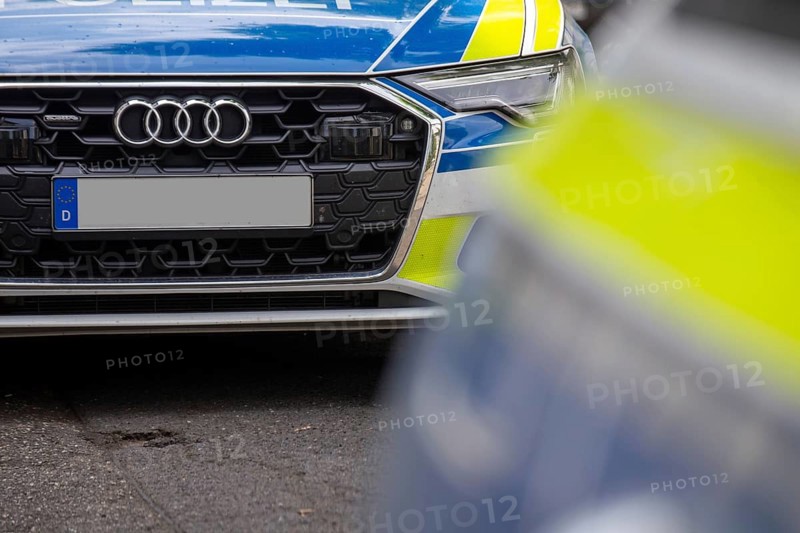 Close-up of a police car as a symbolic image for a police operation
