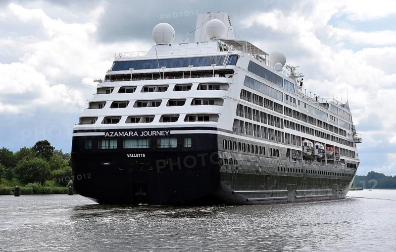 MS AZAMARA JOURNEY, cruise ship AZAMARA JOURNEY sailing in the Kiel Canal, NOK, Kiel Canal, Kielkanal, Schleswig-Holstein, Germany