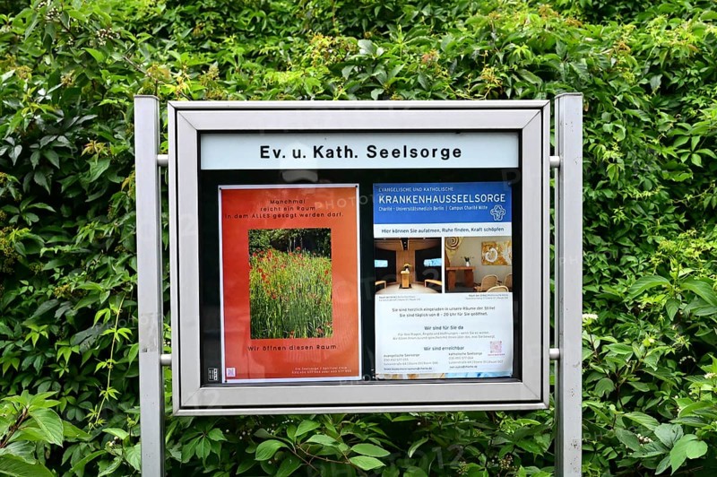 Information from the Protestant and Catholic hospital chaplaincies on the Charité Campus-Mitte