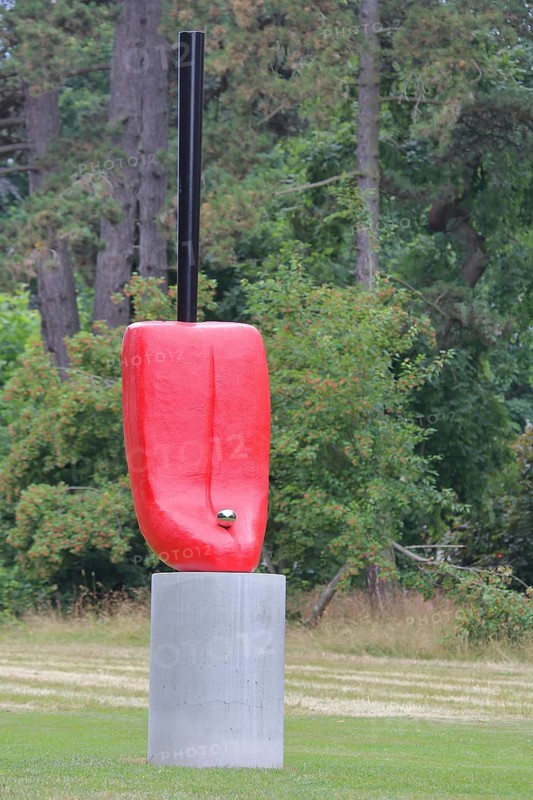 Sculpture Slip of the Tongue by Alexandra Bircken 2020, Blickachsen 14, modern art, tongue, tongue piercing, piercing, XXL, oversize, spa gardens, Bad Homburg, Taunus, Hesse, Germany