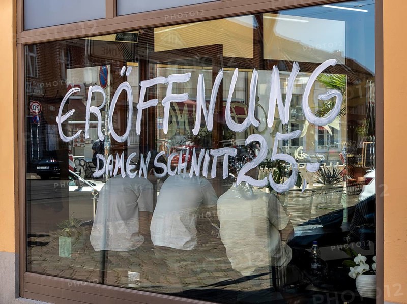 Hairdressing salon, new opening, Friedrich-Ebert-Straße, Potsdam, Brandenburg, Germany