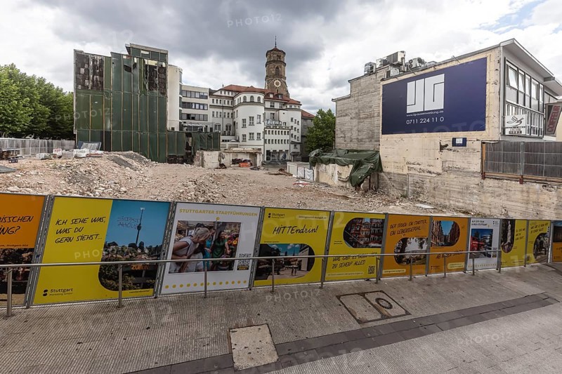 Dibag buys Benko property after Signa's insolvency. Dibag Industriebau AG has acquired the building site from René Benko. Under the project name Patio, building construction work on the corner of Königstrasse and Schulstrasse on the site of the former sports arena is set to begin in 2025. An office and commercial building is planned. Stuttgart, Baden-Württemberg, Germany