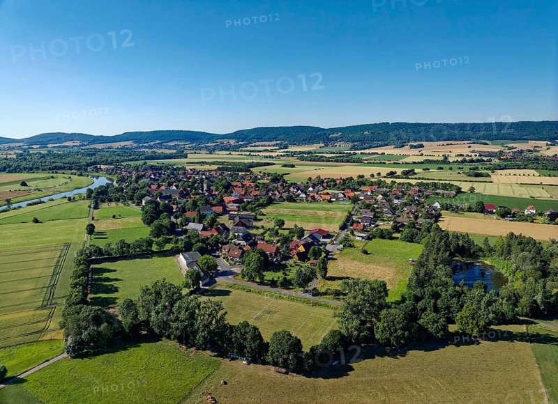 Landscape around the Weser lowlands near Großenwieden, aerial view. Hessisch Oldendorf, Lower Saxony, Germany