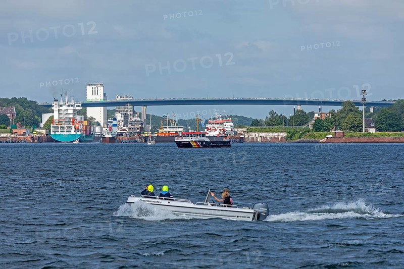 Holtenau High Bridges, entrance to Kiel Canal, Kiel Fjord, Kiel, Schleswig-Holstein, Germany