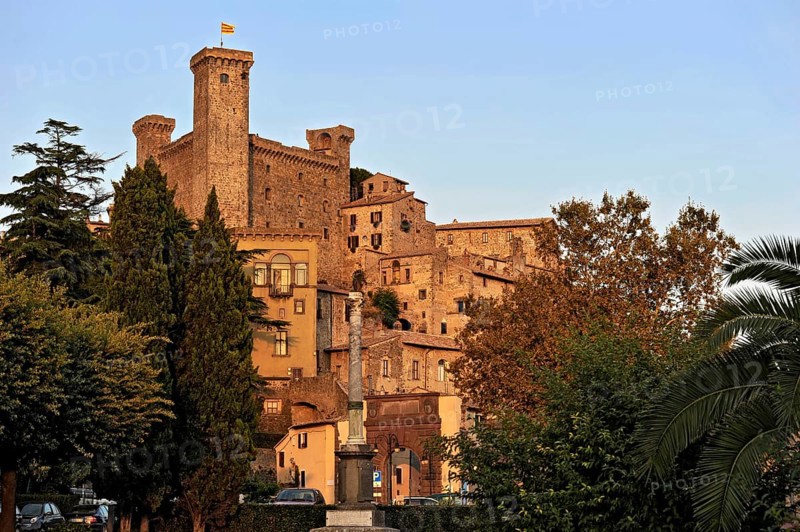 Medieval fortress Castello Monaldeschi, Rocca Monaldeschi della Cervara, warm evening light, historic centre, Bolsena, Province of Viterbo, Lazio, Italy