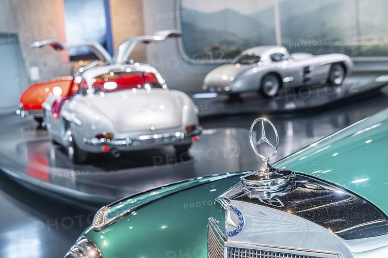 Mercedes-Benz 300 SL Roadster from 1962. The Mercedes-Benz Museum in Stuttgart presents a journey through the automotive history of the global corporation. The history of the Mercedes star begins with the first automobile in 1886. 160 vehicles are on display. Stuttgart, Baden-Württemberg, Germany