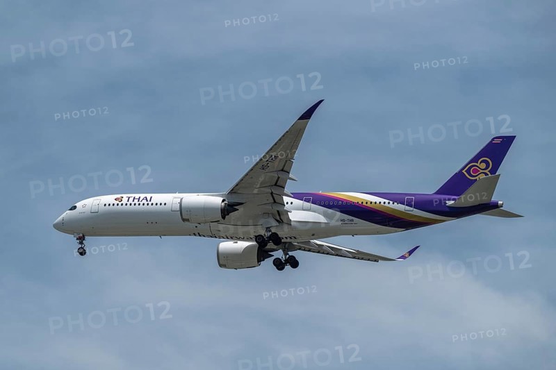 Aircraft Thai Airways, HS-THR, Airbus A350-900