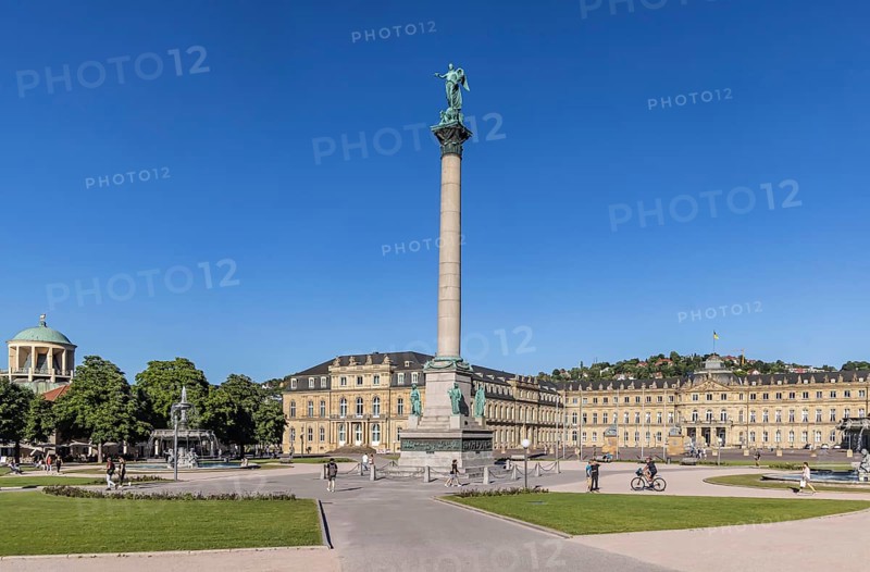 Schlossplatz Stuttgart with New Palace, Victory Column with the Roman goddess Concordia. Stuttgart, Baden-Württemberg, Germany