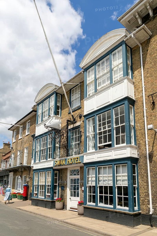 Historic building in town centre, Swan Hotel, Southwold, Suffolk, England, UK