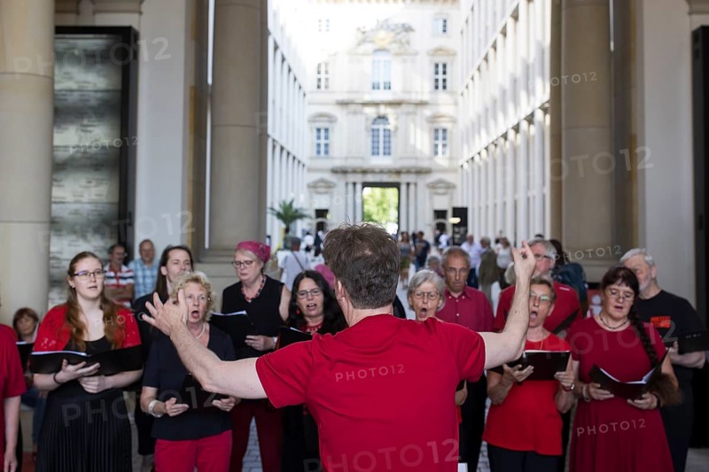 Hans-Beimler-Chor at the Humboldt Forum as part of the Fête de la Musique. The music event, which originated in France, has been held as a street event on the longest day of the year on 21 June since 1982. The Fête de la Musique has also been held in Berlin since 1995 and is celebrating its 30th anniversary this year. 21.06.2025