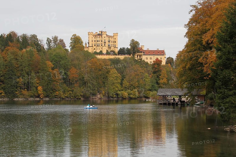 Hohenschwangau Castle near Füssen in autumn, with the Alpsee, Allgäu, Bavaria, Germany, Allgäu, Bavaria, Germany