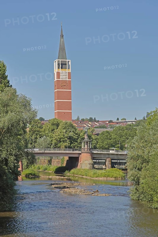 Town church built in 1968 and Auerbrücke bridge with rafters' monument over the River Enz, Pforzheim, Northern Black Forest, Black Forest, Baden-Württemberg, Germany