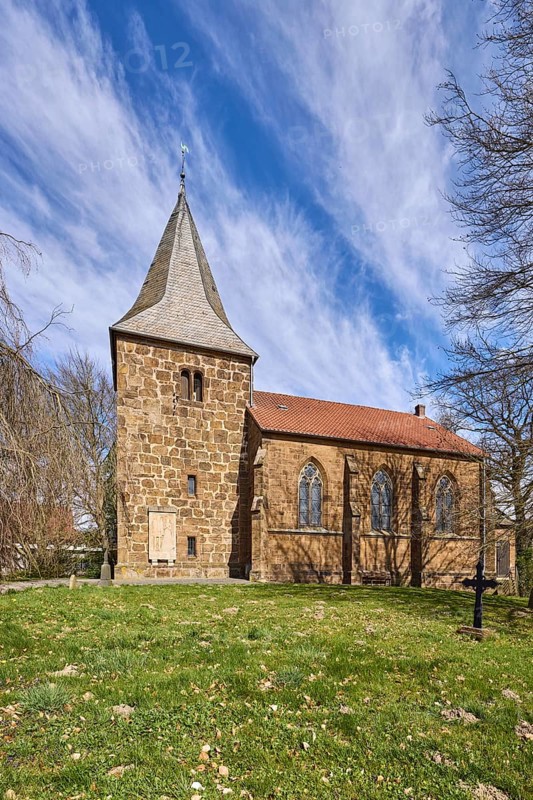 Volmerdingsen Protestant Church, Neo-Gothic architectural style, sandstone building, bare winter trees, lawn, blue sky, cirrostratus clouds, Pfarrer-Brünger-Straße, Pfarrer-Dustmann-Straße, Bad Oeynhausen, Mühlenkreis Minden-Lübbecke, North Rhine-Westphalia, Germany