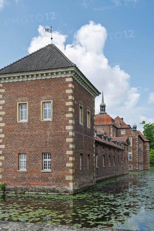 Velen moated castle, Münsterland, North Rhine-Westphalia, Germany