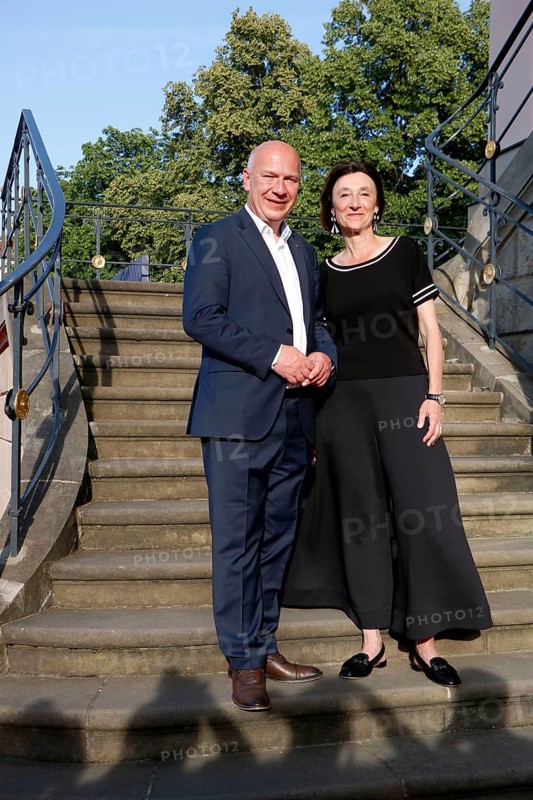 Kai Wegner and Elisabeth Sobotka (Artistic Director of the Staatsoper Unter den Linden) arriving for Charles Gounod's Roméo et Juliette after William Shakespeare at the Staatsoper für Alle on Bebelplatz in Berlin on 21 June 2025