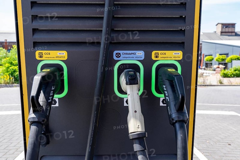 Electric charging station on the site of the former Lohberg colliery in Dinslaken, operated by Fastned, uses electricity from wind power and solar energy, fast-charging columns, with its own solar roof, Lohberg, North Rhine-Westphalia, Germany