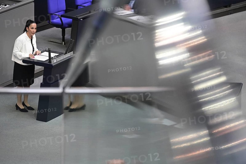 Dr Hülya Düber (CDU CSU) speaks on the agenda item Minimum Wage Act at the eleventh session of the Bundestag