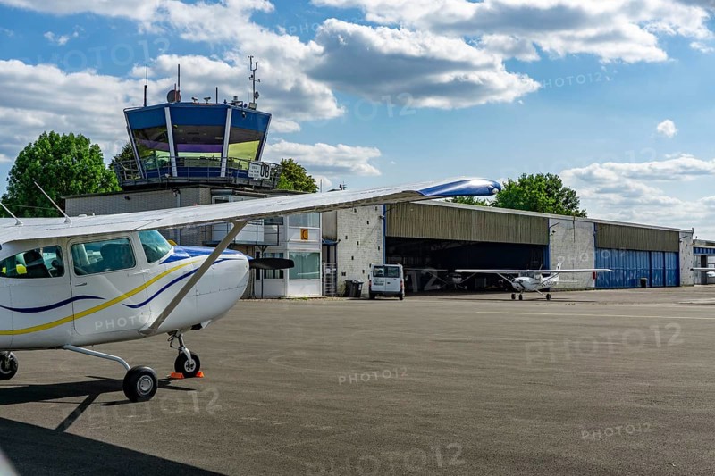Schwarze Heide airfield, in Hünxe, northern Ruhr area, commercial airfield, tower, apron, hangar, North Rhine-Westphalia, Germany