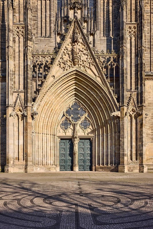 Magdeburg Cathedral, sandstone architecture, entrance portal, door, Magdeburg, state capital, independent city, Saxony-Anhalt, Germany