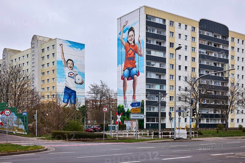 MWG-Wohnungsgenossenschaft eG Magdeburg, high-rise buildings, residential building, lantern, advertising painting, diffuse light, cloudy, intersection Ebendorfer Chaussee with access to Magdeburger Ring, Magdeburg, state capital, independent city, Saxony-Anhalt, Germany