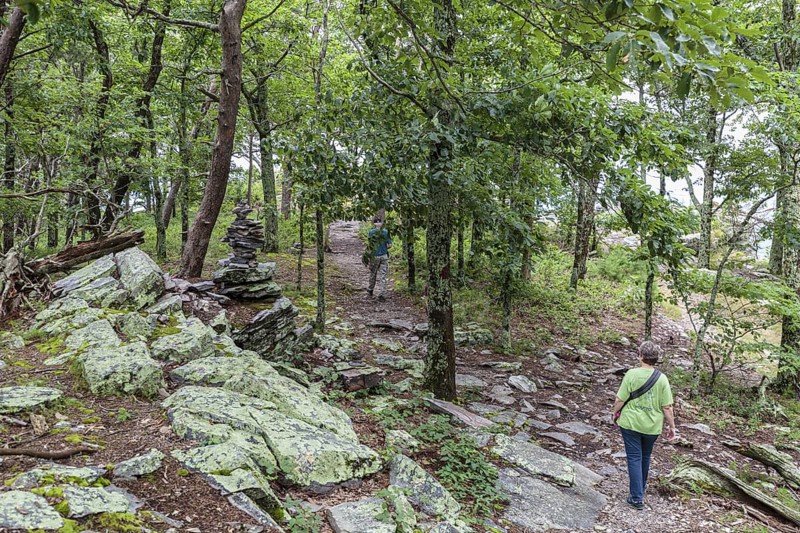Day hikers walking on the Pulpit Rock Trail in Cheaha State Park, Alabama, USA