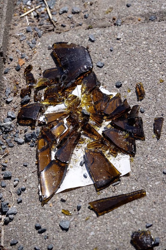 Risk of injury from a discarded glass bottle, Germany