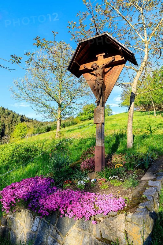 Crucifix by the wayside, Haslach im Kinzigtal, Black Forest, Baden-Württemberg, Germany