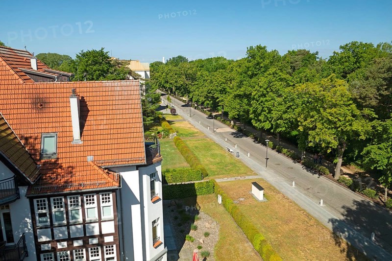 Ostseeallee, traffic-calmed area, Baltic seaside resort, Kühlungsborn, Rostock district, Mecklenburg-Western Pomerania, Germany