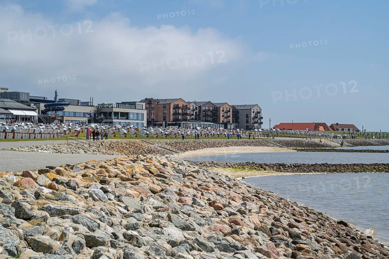 Coast and green beach, centre, Büsum, North Sea, Schleswig-Holstein, Germany