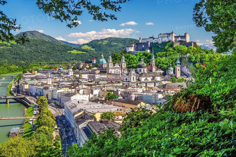 Panoramic view from the Mönchsberg with the churches of the old town and Hohensalzburg Fortress, Salzburg, Salzachtal, Salzburg County, Austria