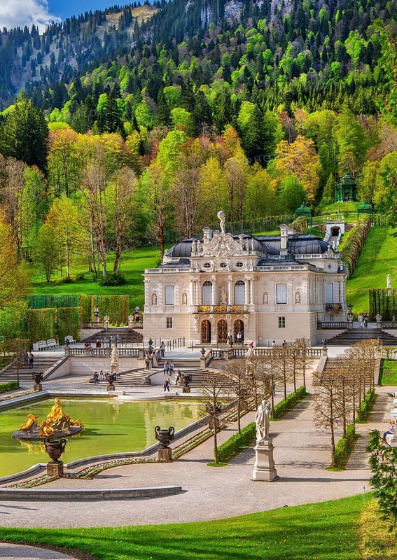 Water parterre with the portal of Linderhof Castle in spring, municipality of Ettal, Ammergau Alps, Ammertal, Upper Bavaria, Bavaria, Germany