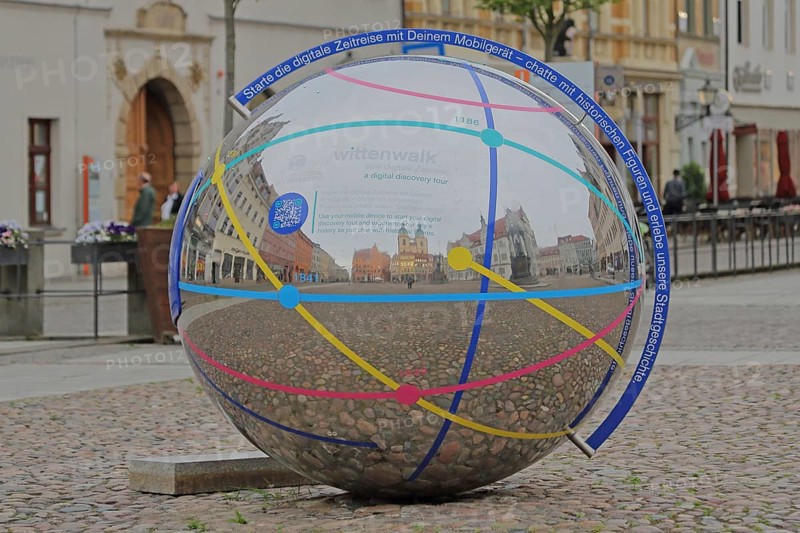 Metal ball with reflection and inscription Note to link digital mobile device, smartphone, stainless steel, circles, lines, shiny, tourism, information, market square, Luther city Wittenberg, Fläming, Saxony-Anhalt, Germany