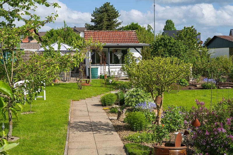 Garden house in allotment garden, allotment garden, arbour, garden, spring, Kamen, North Rhine-Westphalia, Germany