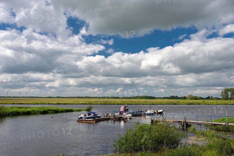 Investors on the Hunte near Iprump, Iprump, Hude, Lower Saxony, Germany