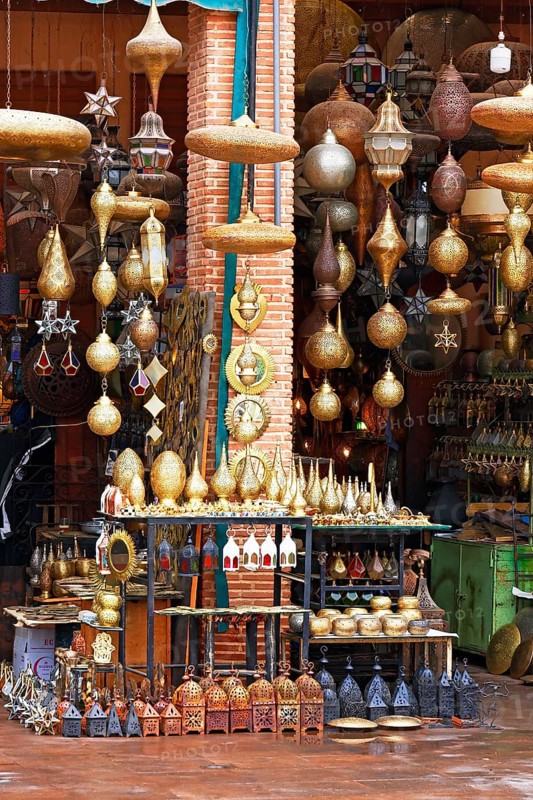 Sales stand with brass lamps and lamps at a market in Marrakech, historic old town, Medina, UNESCO World Heritage Site, Morocco