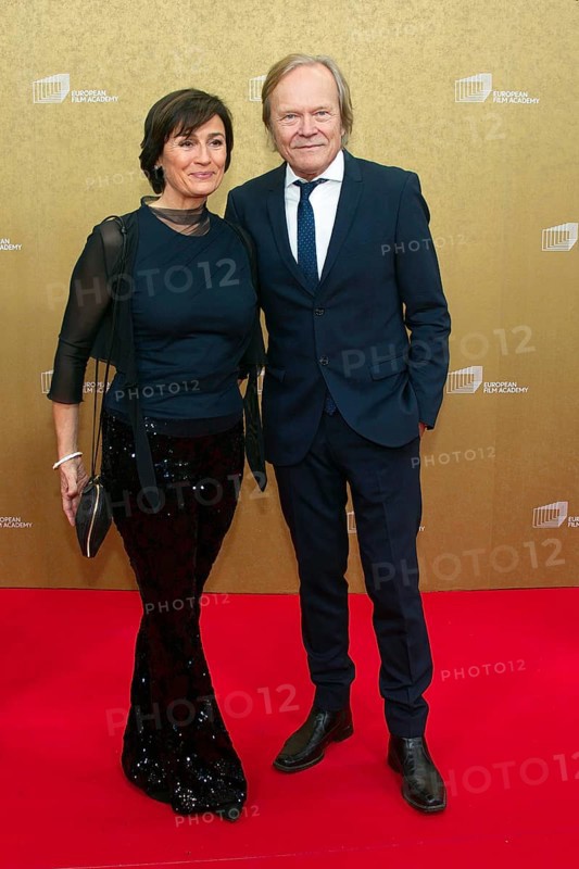 Sandra Maischberger with man Jan Kerhart, EUROPEAN FILM AWARDS Berlin 2026, photo call at the House of World Cultures, Berlin, 17.01.2026