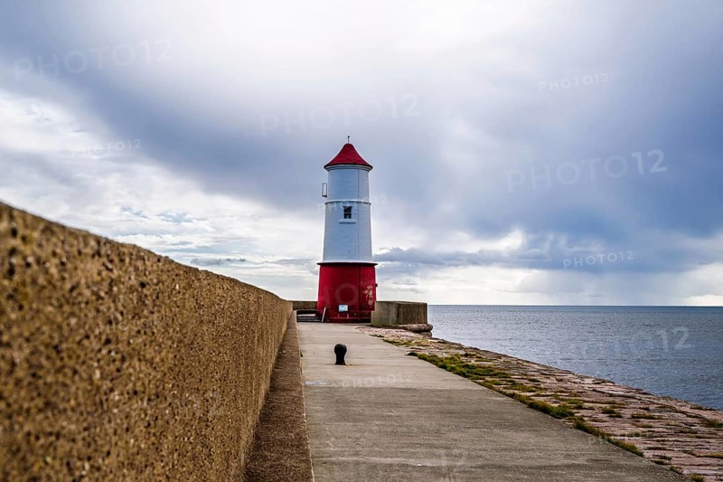 Berwick Pier and Lighthouse, Berwick-upon-Tweed, England, UK