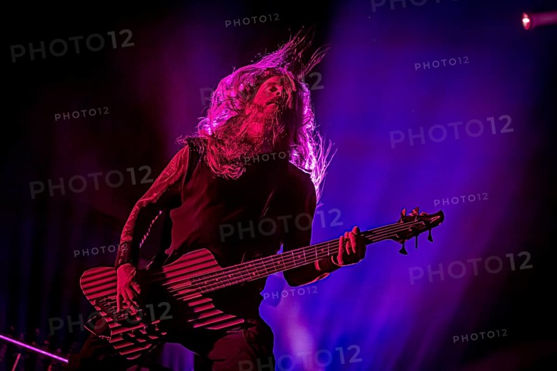 Rob van der Loo, bass player from Epica, live on Arcane Dimensions Tour 2026 at Munich's Zenith on 17.01.2026